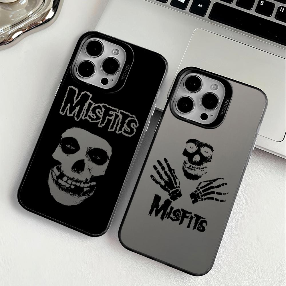 Apple Iphone 15 - Misfits Telefon Kılıfı iPhone 17 16