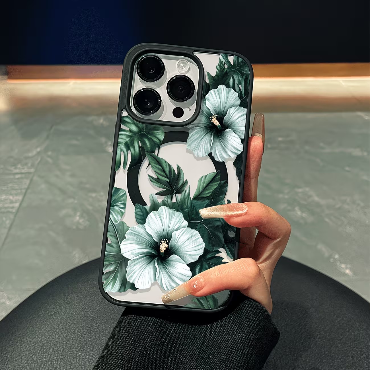 Apple Iphone 15 - Yeşil Çiçek Desenli Telefon Kılıfı iPhone
